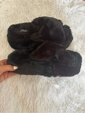 PINK Cozy Black Faux Fur Slide Slippers nwot